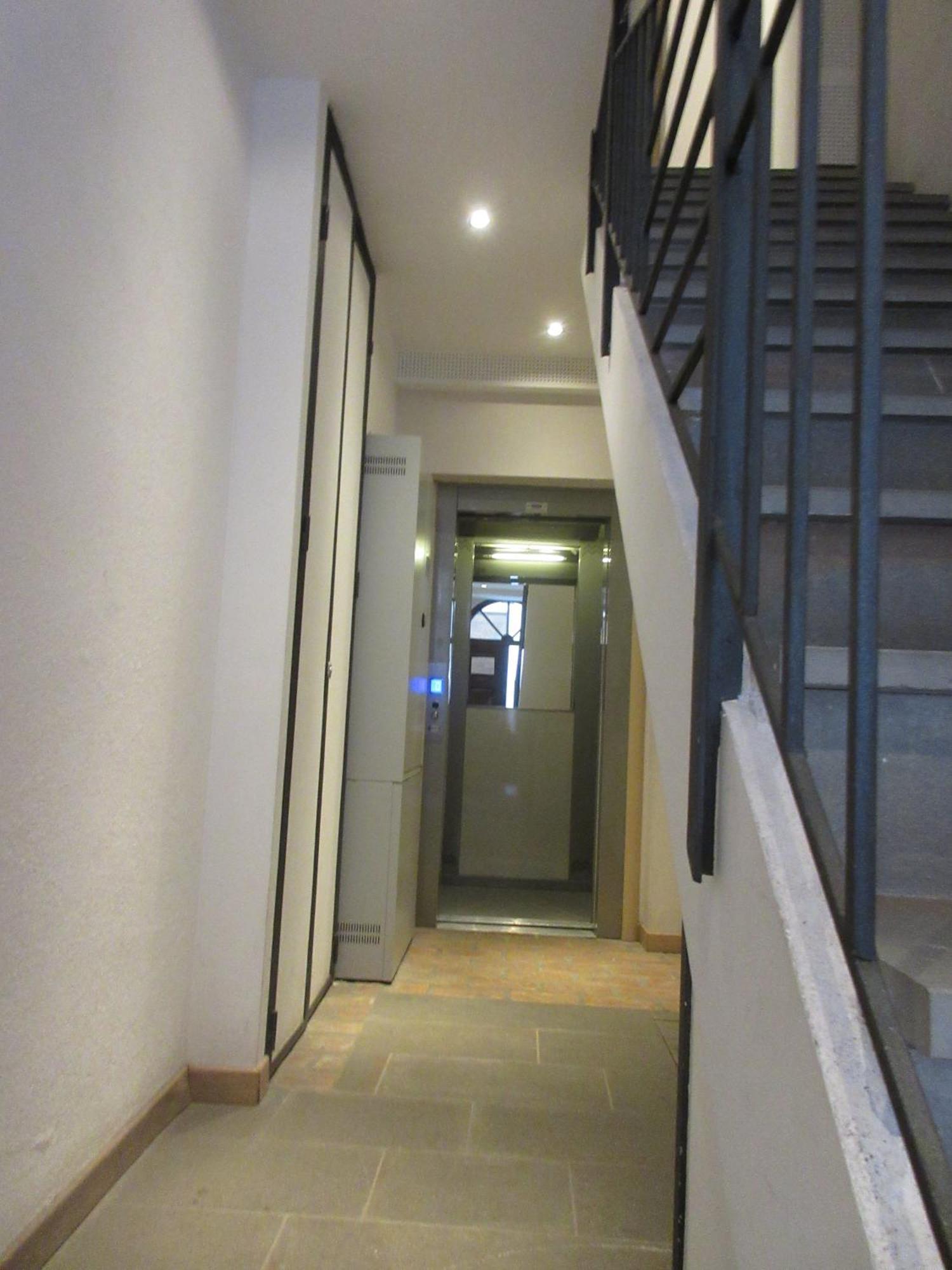 Aparthotel Torretta Eight Triëst Buitenkant foto