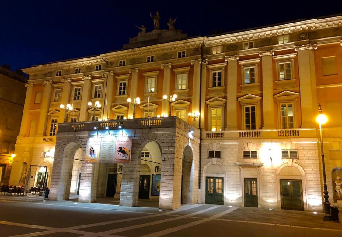 Aparthotel Torretta Eight Triëst Buitenkant foto